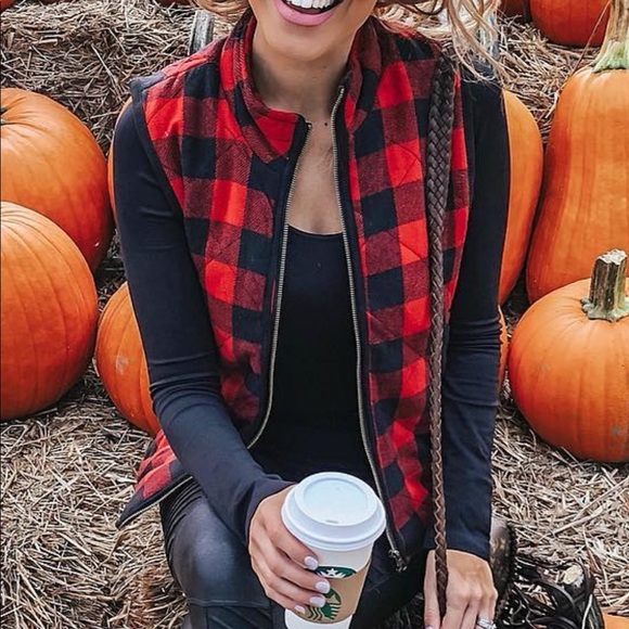 Pink Lily Jackets & Blazers - Pink Lily Buffalo plaid vest